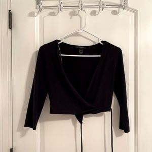 Tie up black crop top